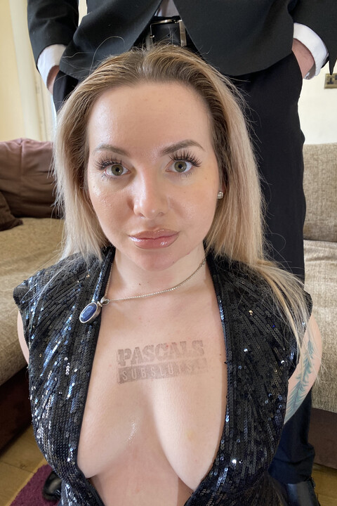 Exclusive Hannah Blake in PascalsSubSluts